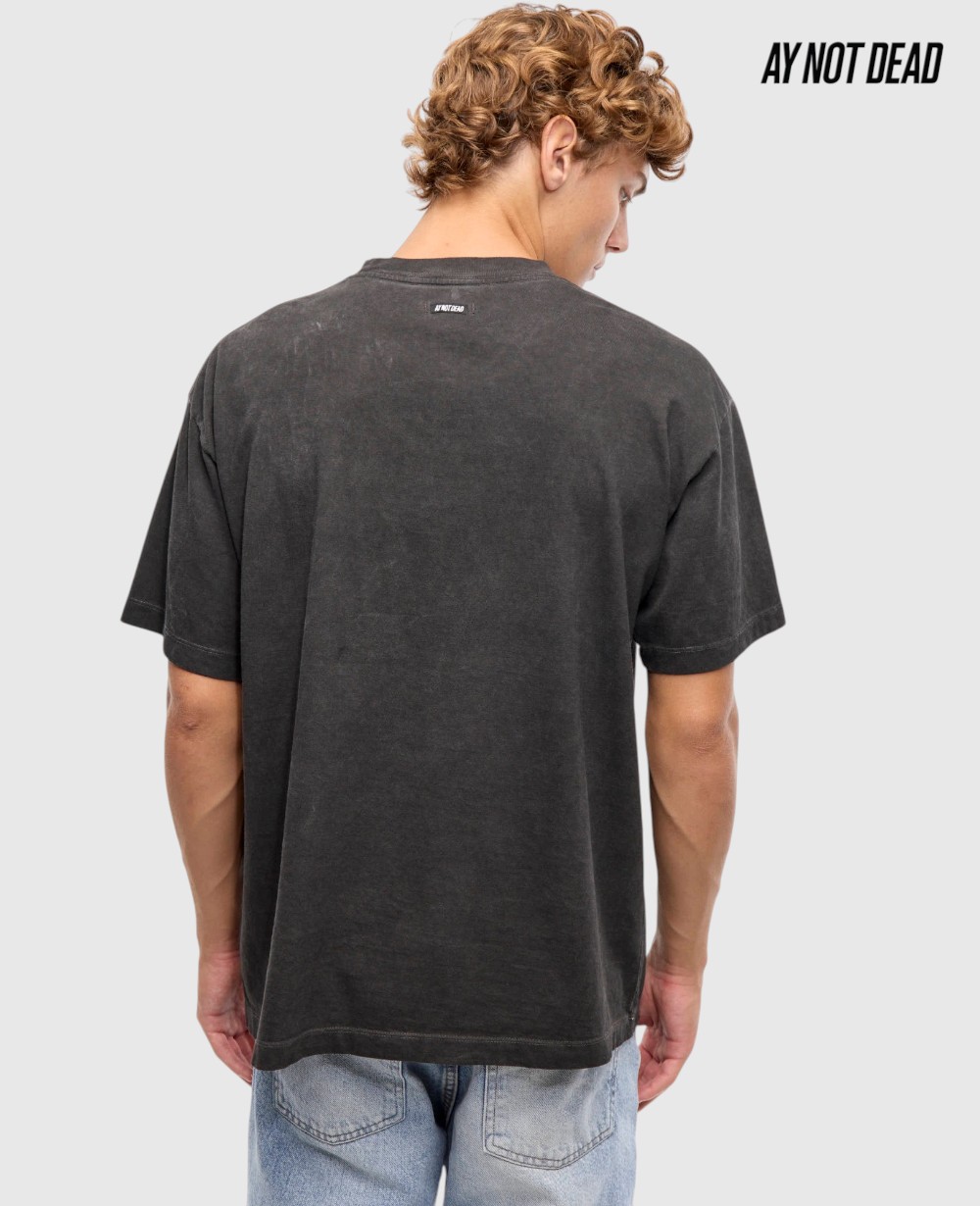 REMERA LES NUITS
