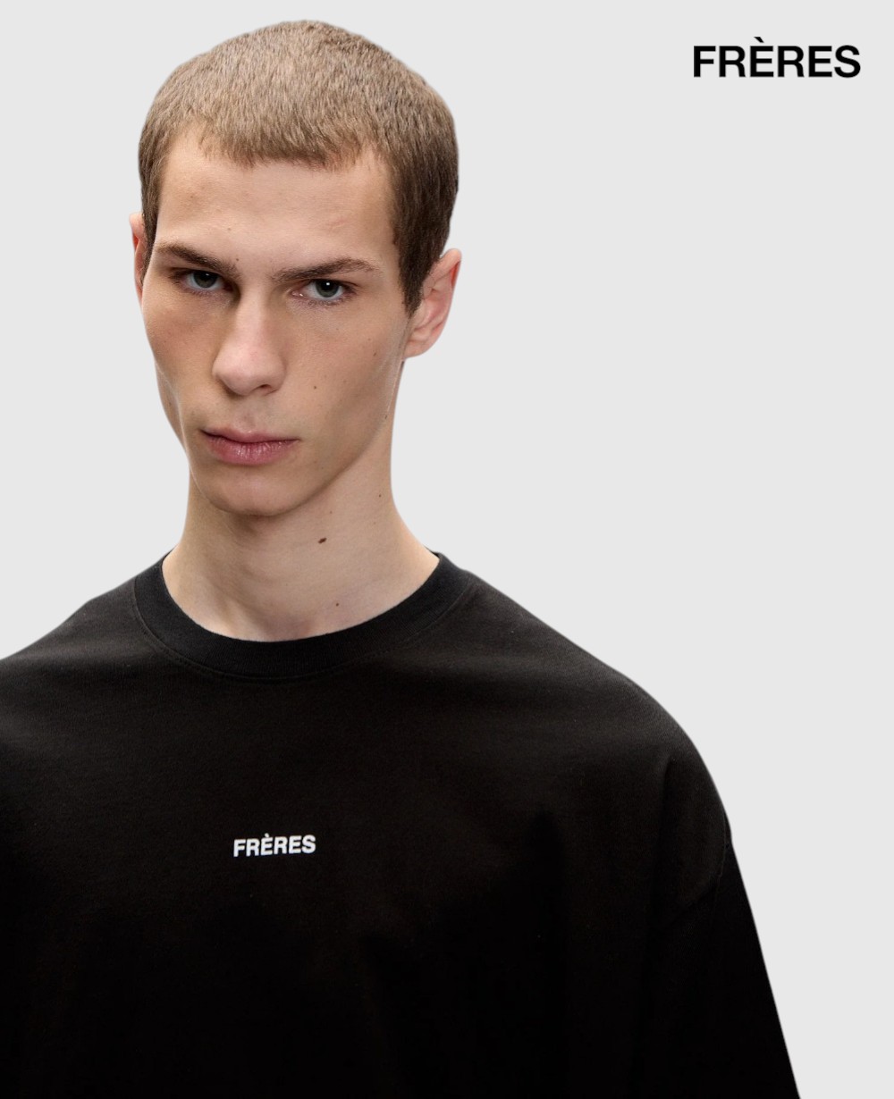 REMERA OVERSIZE LOGO